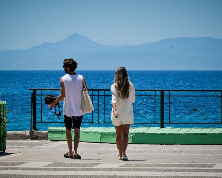 Καιρός: «Ανάσα δροσιάς» με πτώση θερμοκρασίας και ανέμους έως 7 μποφόρ – Προ των πυλών ο καύσωνας διαρκείας