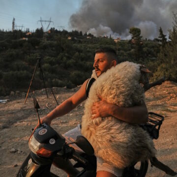 Φωτιά στην Πάτρα
