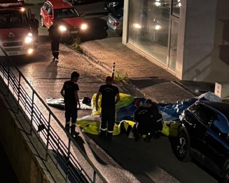 Αγρίνιο: Νεκρή γυναίκα  μετά από πτώση από μπαλκόνι 4ου ορόφου πολυκατοικίας