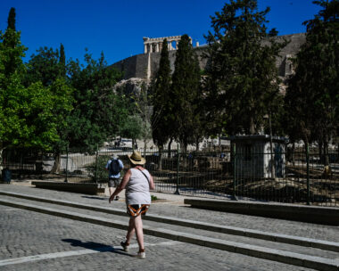 Τουρίστας στην Ακρόπολη