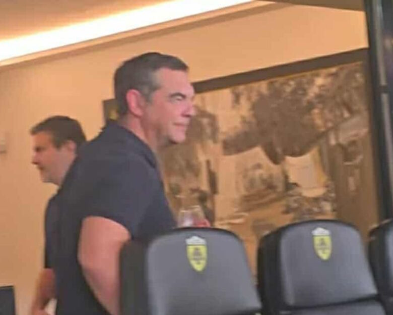 Η υπόσχεση του Αλέξη Τσίπρα στον γιο του Νεκτάριου Σαντορινιού που έγινε πραγματικότητα
