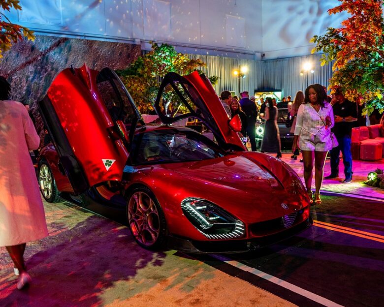 Alfa Romeo: Η 33 Stradale των 33 μονάδων μάγεψε την Αμερική
