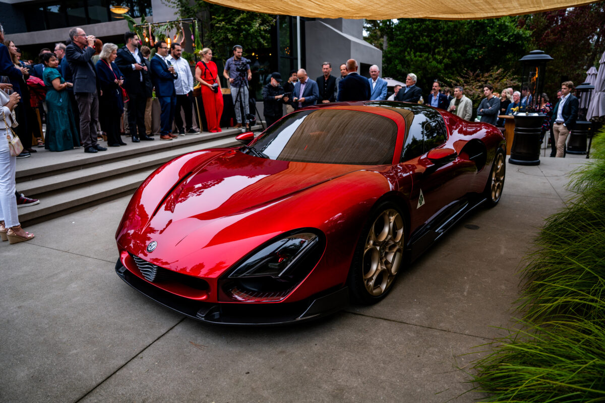 Alfa Romeo 33 Stradale 