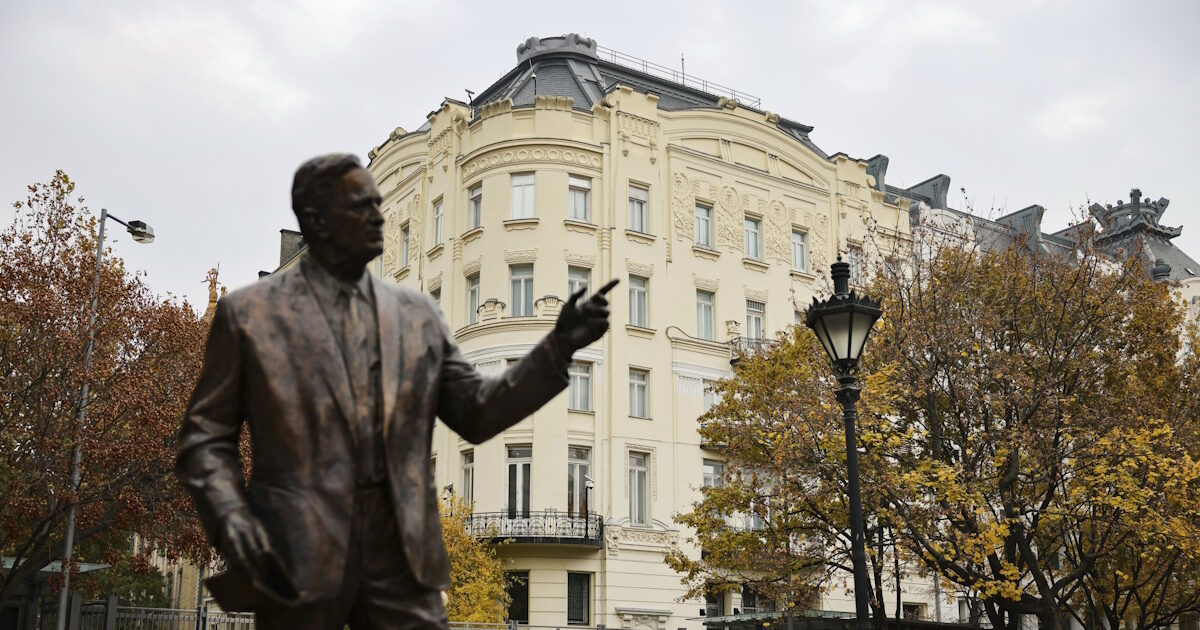 Politico: Budapest’s first choice of White House for Trilateral Putin, Zelenski and Trump meeting