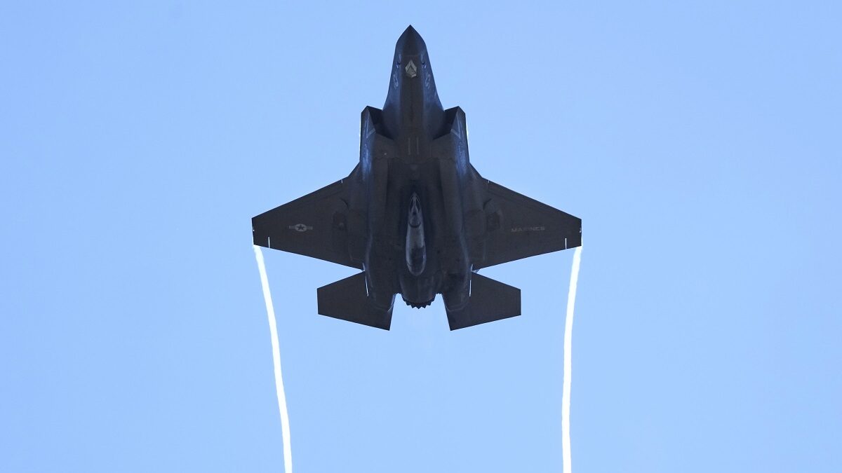 F35