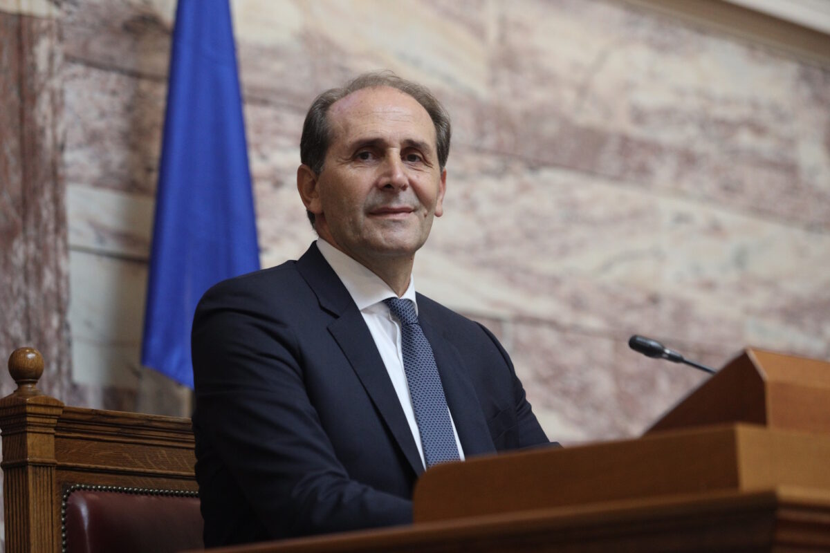 Ο Απόστολος Βεσυρόπουλος