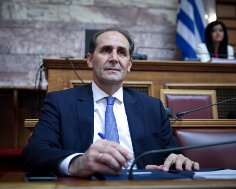 Απόστολος Βεσυρόπουλος: Συγκινεί ο Τρύφων Αλεξιάδης – «Όταν αισθάνθηκα αδιαθεσία στη Βουλή μου τηλεφωνούσε να δει πώς είμαι»