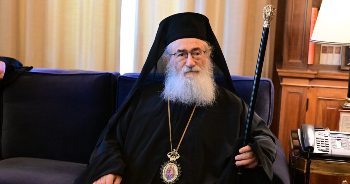 Sinai Monastery: Archbishop Damianos deleted 11 monks “rebels” – remains blocked