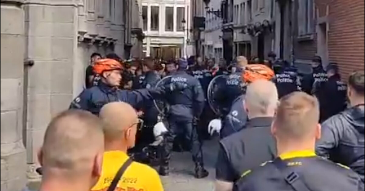 Anderlecht – AEK: Tension in Brussels between Police and Union fans, using chemicals