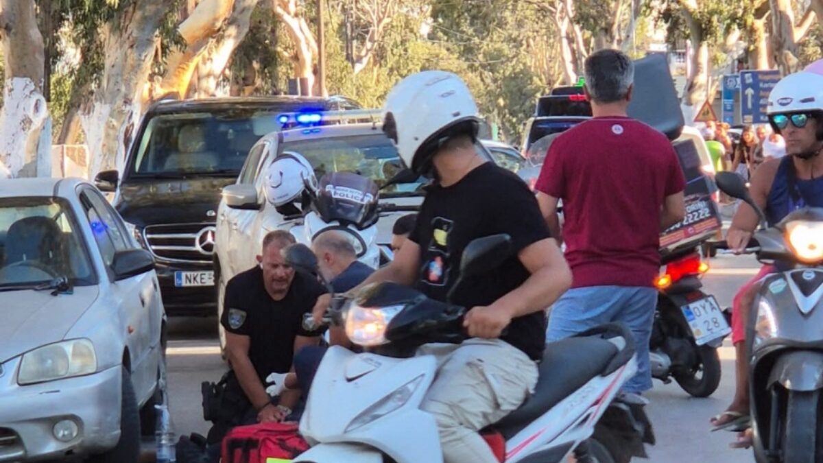 Αστυνομικός κάνει ΚΑΡΠΑ σε άνδρα