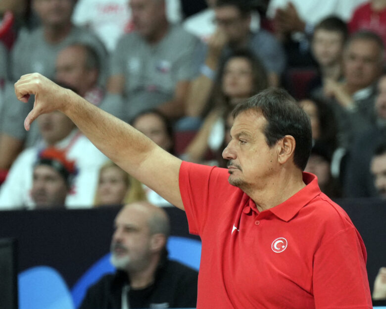 Αταμάν μετά το Τουρκία – Τσεχία 92-78: «Δώστε μου τον Σενγκούν στον Παναθηναϊκό και θα κερδίσω τους Χιούστον Ρόκετς»