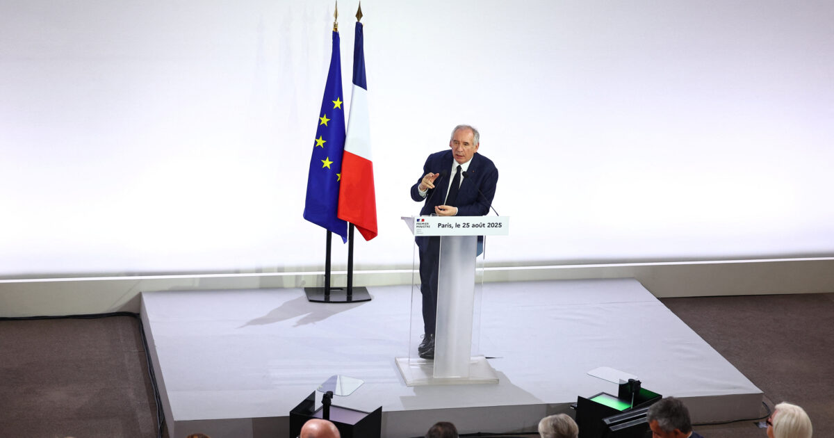 Escalates investor concerns The sharpening of political crisis in France