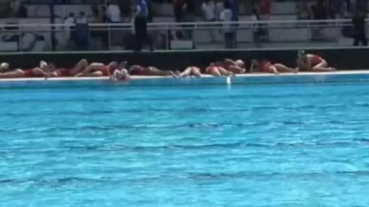 Βραζιλία: Πανικός σε αγώνα πόλο με πυροβολισμούς να πέφτουν έξω από το γήπεδο και τις παίκτριες να βγαίνουν έντρομες από την πισίνα