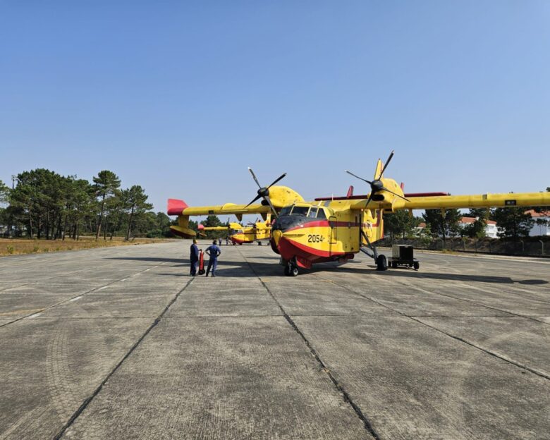 Δύο ελληνικά Canadair στην Πορτογαλία – Έχουν ριχτεί στη μάχη με τις φωτιές