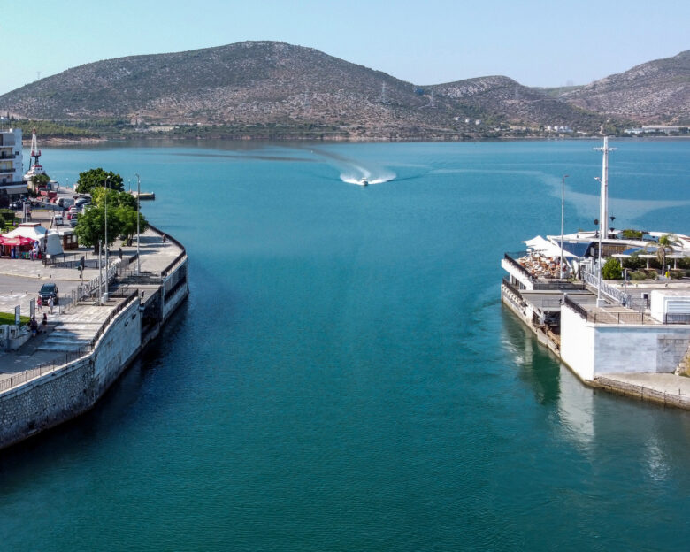 Χαλκίδα: Η πόλη κομμένη στα δύο με το τεχνικό πρόβλημα στη γέφυρα του Ευρίπου να συνεχίζεται
