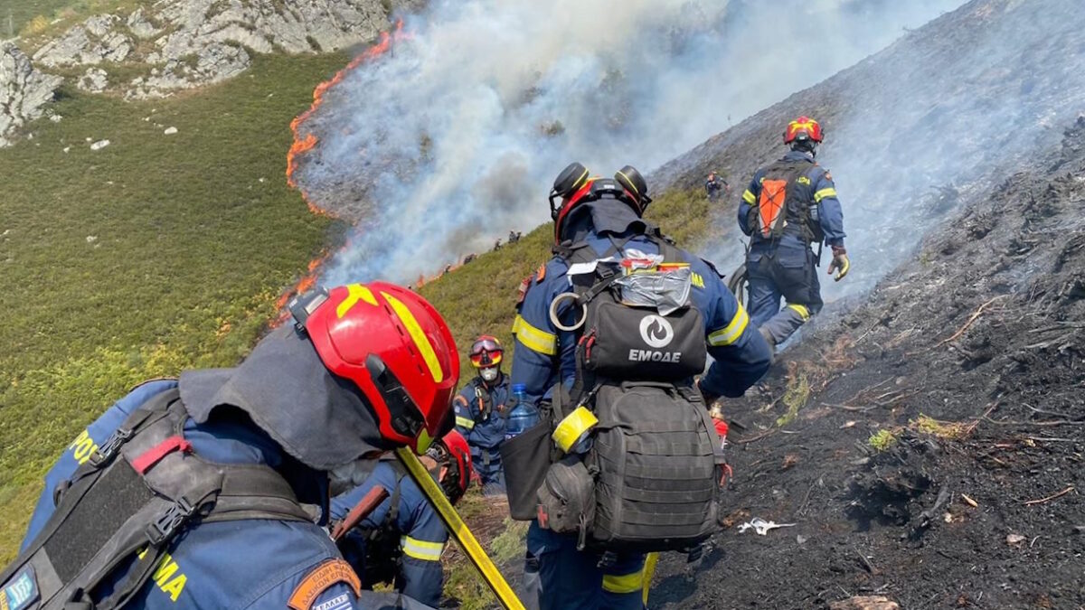 Έλληνες δασοκομάντος στη μάχη με τις πυρκαγιές στην Ισπανία