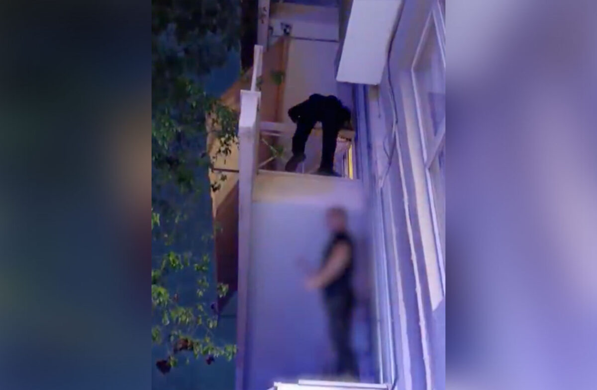 Αστυνομικός μάνα 3 παιδιών απεγκλώβισε 5χρονο αγοράκι από μπαλκόνι στα Καμίνια