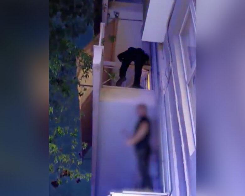 Αστυνομικός μάνα 3 παιδιών απεγκλώβισε 5χρονο αγοράκι από μπαλκόνι στα Καμίνια