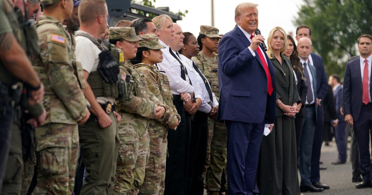 Trump served pizza to uniforms and boasted that he knows “more about grass than anyone else”