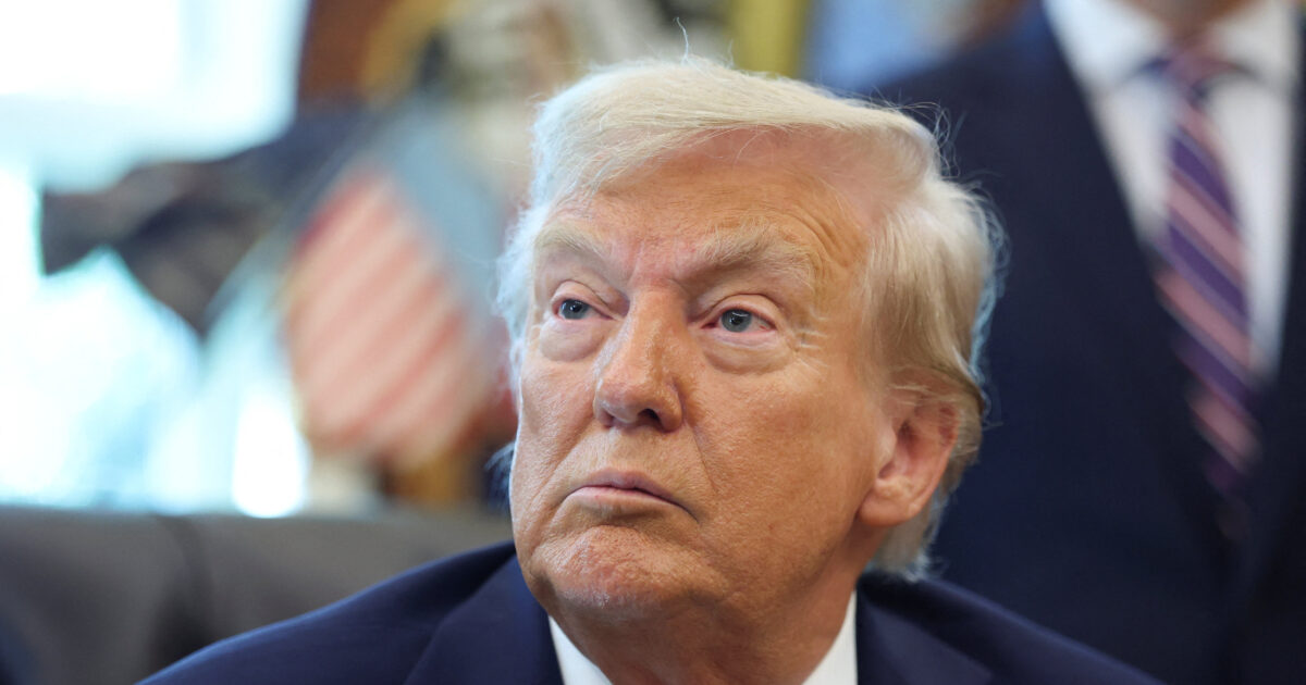 Donald Trump insists Chicago can be “cleaned” with the intervention of the Army – “Need help”