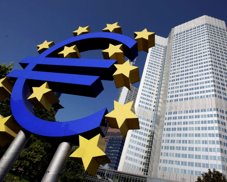 Η ΕΚΤ φαίνεται να καθυστερεί την τελευταία μείωση επιτοκίων του κύκλου μέχρι τον Δεκέμβριο