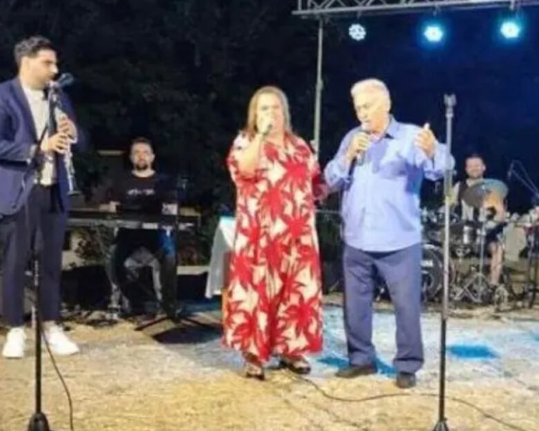 Παναγιώτης Ψωμιάδης και Έφη Θώδη σε πανηγύρι – Το ντουέτο και η γυροβολιά