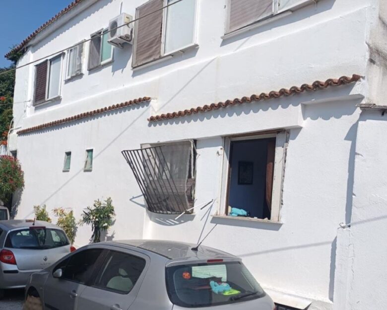 Θεσσαλονίκη: Έκρηξη φιάλης υγραερίου σε ενοικιαζόμενα δωμάτια στην Ασπροβάλτα – Πέντε τραυματίες, ο ένας σοβαρά
