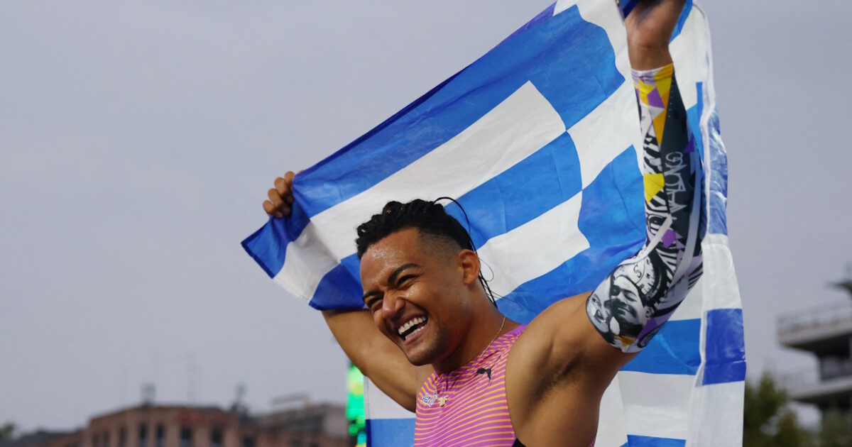 Emmanuel Karalis: The Greek flag, the selfies with fans and Swiss cheese