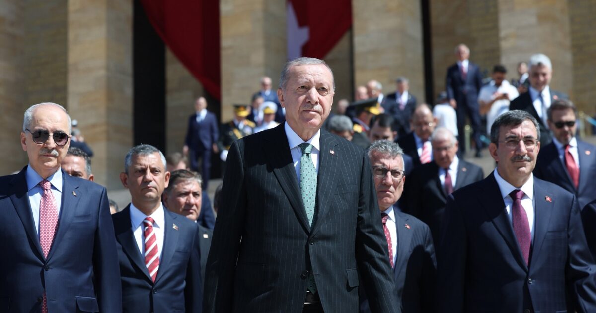 Challenging Erdogan in “Victory Day”: Some have sneaky plans like a century ago