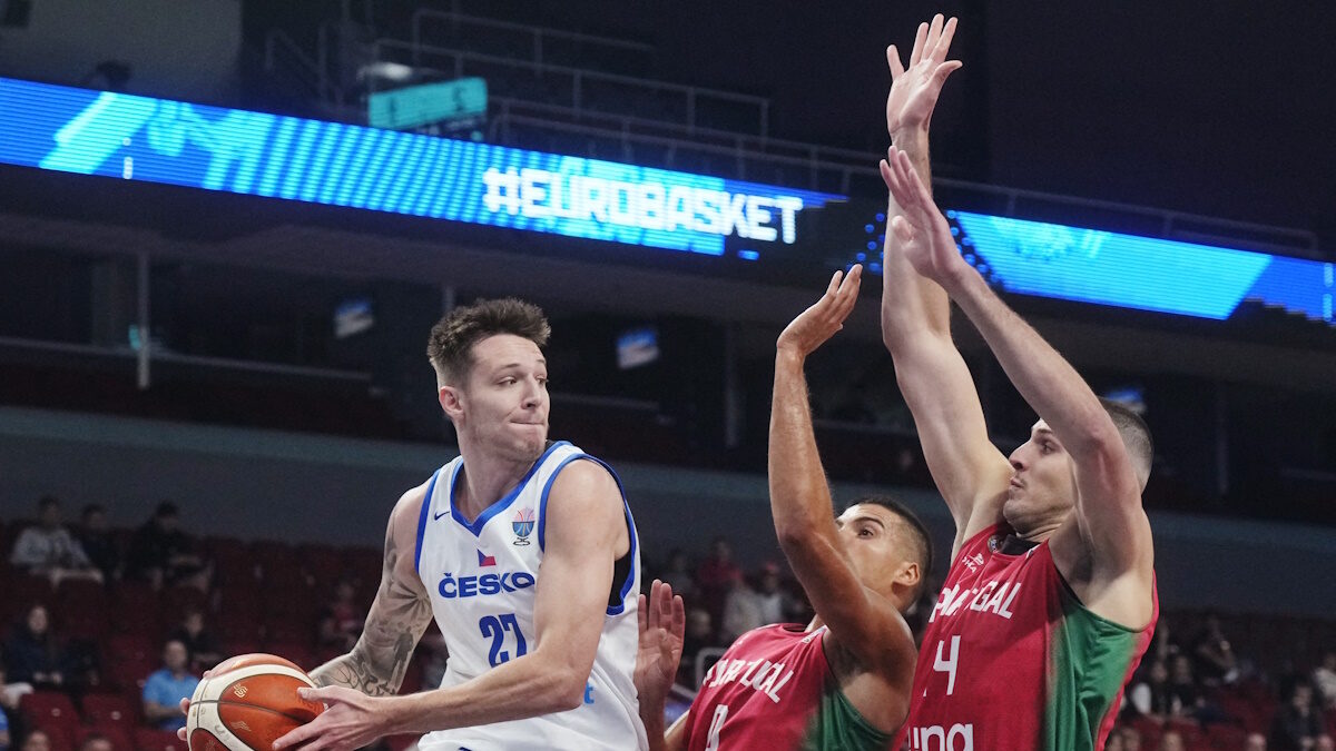 Φάση από το Τσεχία - Πορτογαλία για το Eurobasket 2025 (ΦΩΤΟ REUTERS