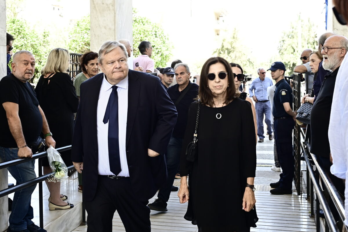 O Ευάγγελος Βενιζέλος με την σύζυγό του Βασιλική Μπακατσέλου