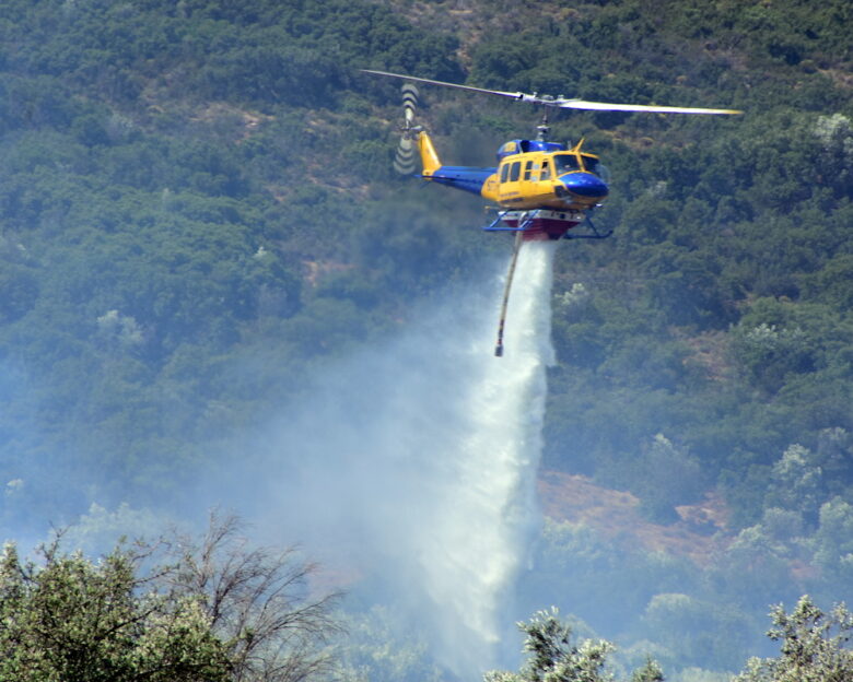 Φωτιά στην Δράμα: Σηκώθηκαν 4 εναέρια μέσα