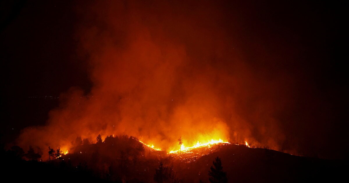 Turkey: Video from the scary fires that continue to burn the country – 7 villages were evacuated