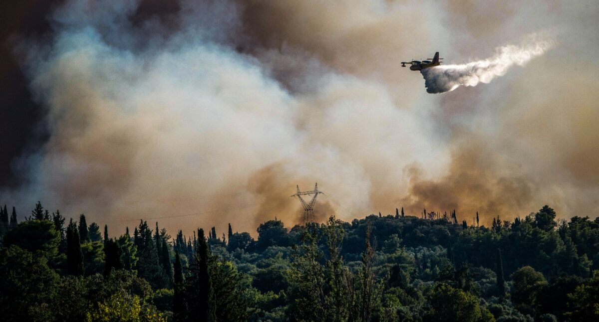 Ρίψη νερού από καναντέρ