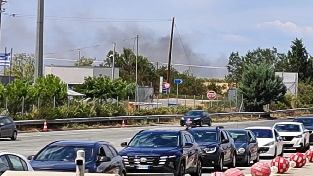 Η φωτιά στην Λάρισα