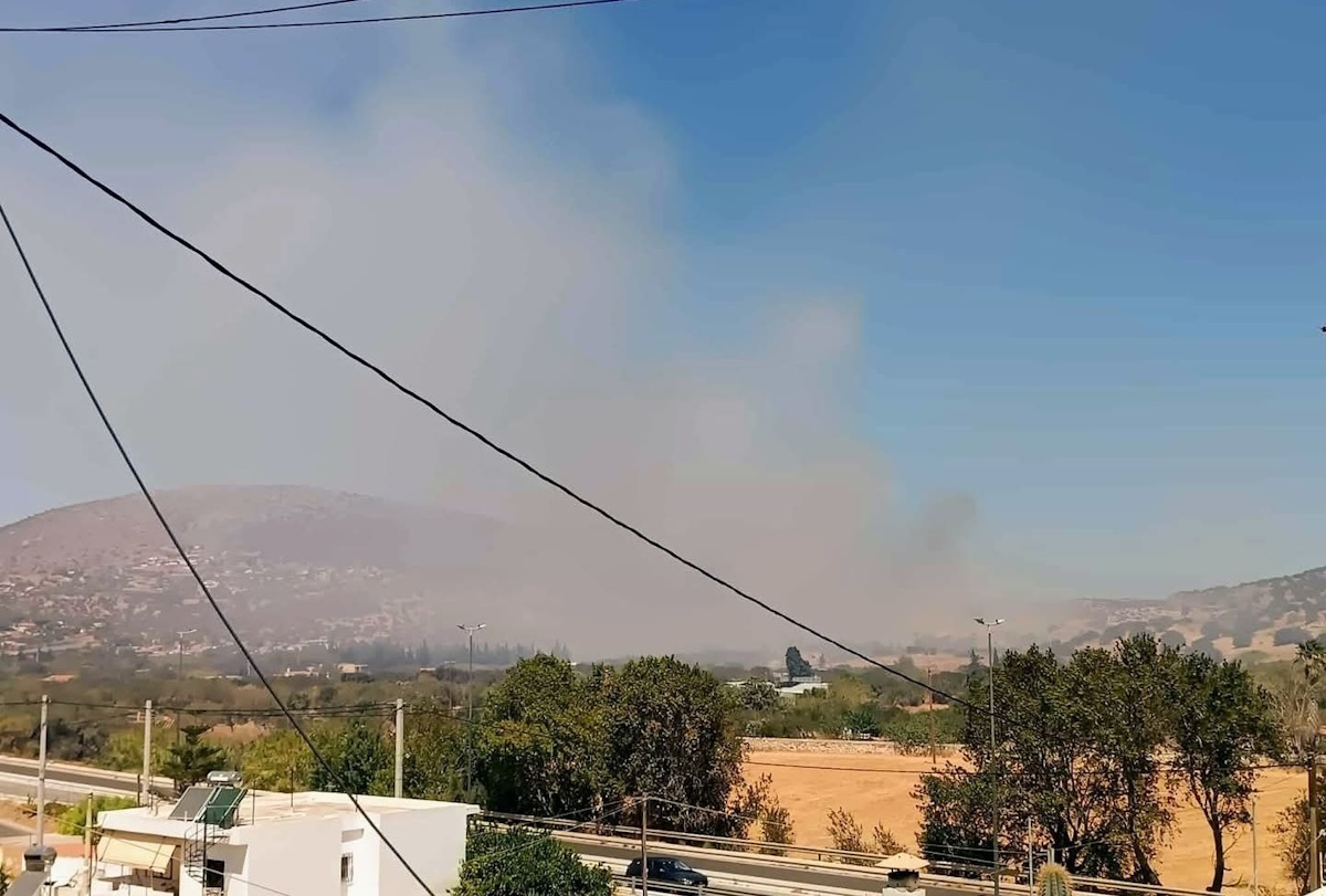 Η φωτιά στην Παλιοκαμάριζα Κερατέας