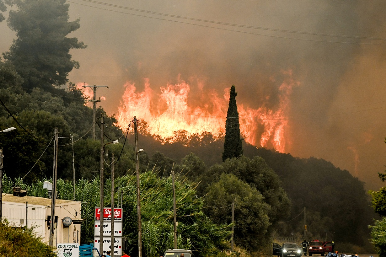 Φωτιά στην Πάτρα