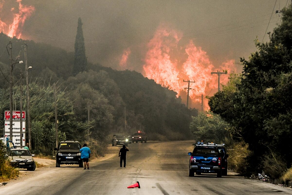 Φωτιά στην Πάτρα