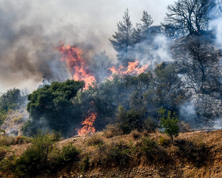 Πολύ υψηλός κίνδυνος για φωτιά τη Δευτέρα σε Κάρπαθο, Χίο, Σάμο, Ικαρία και Κρήτη