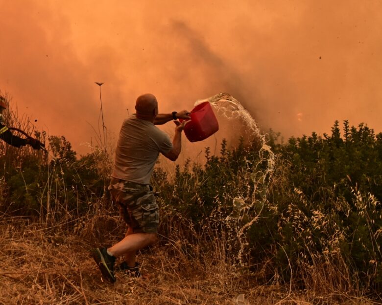 Πολύ υψηλός κίνδυνος φωτιάς σε Αττική, Στερεά Ελλάδα, Πελοπόννησο, Ήπειρο και άλλες 6 περιοχές