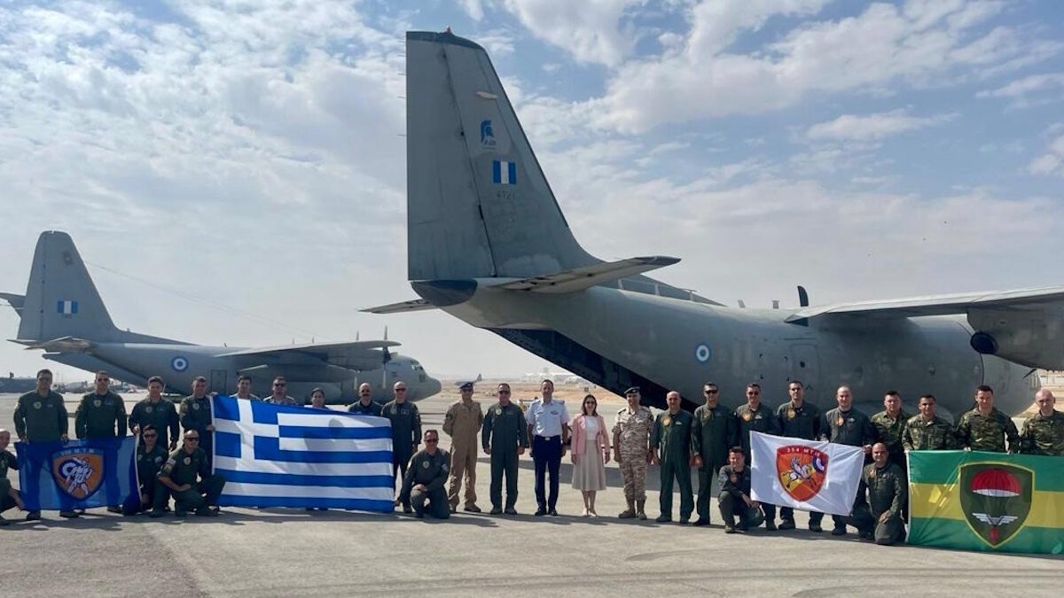 Τα αεροπλάνα που πέταξαν ανθρωπιστική βοήθεια στη Γάζα