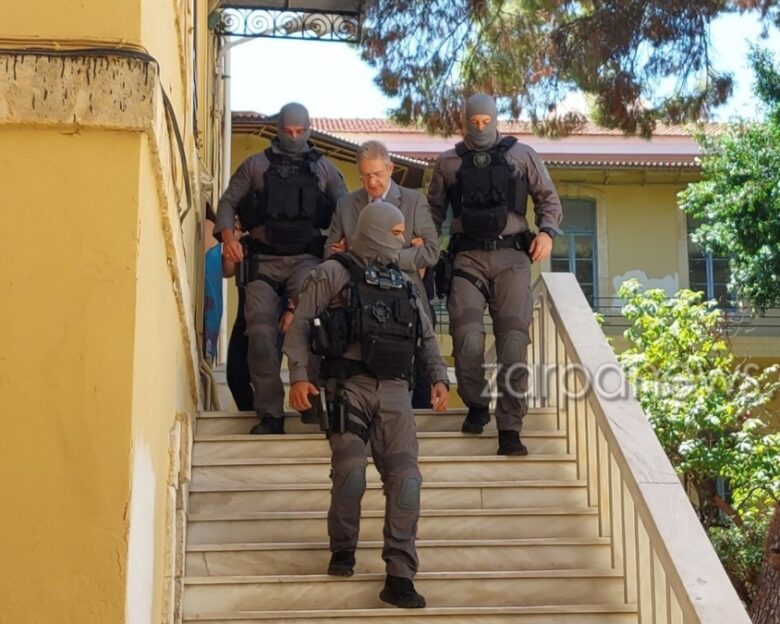 Χανιά: Προθεσμία για να απολογηθεί την Τετάρτη πήρε ο 63χρονος γιατρός που κατηγορείται για ασέλγεια σε παιδιά στην κατασκήνωση