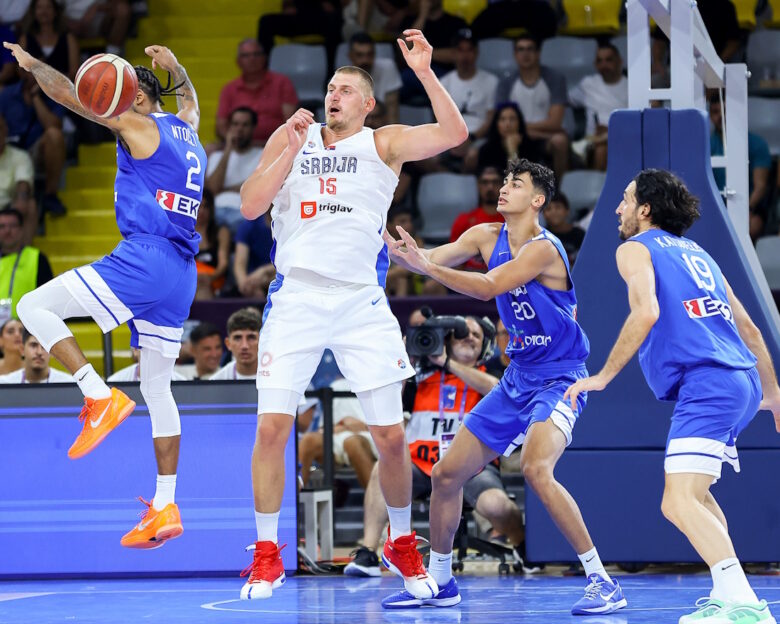Ελλάδα – Σερβία 66-76: Η εθνική μπάσκετ «υποκλίθηκε» στον Νίκολα Γιόκιτς, στο πρώτο της φιλικό στην Κύπρο