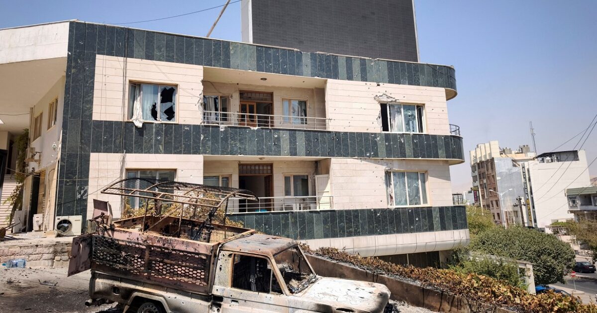 Repatriates over 800 Iraqis from al -hall camp in Syria