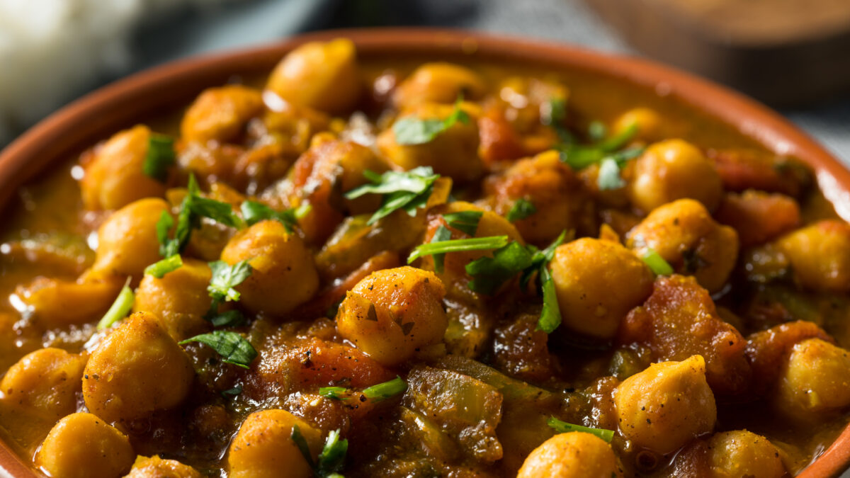 Homemade Indian Chickpea Chana Masala with Rice and Roti
