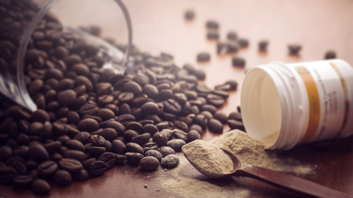 coffee beans with powder spoon