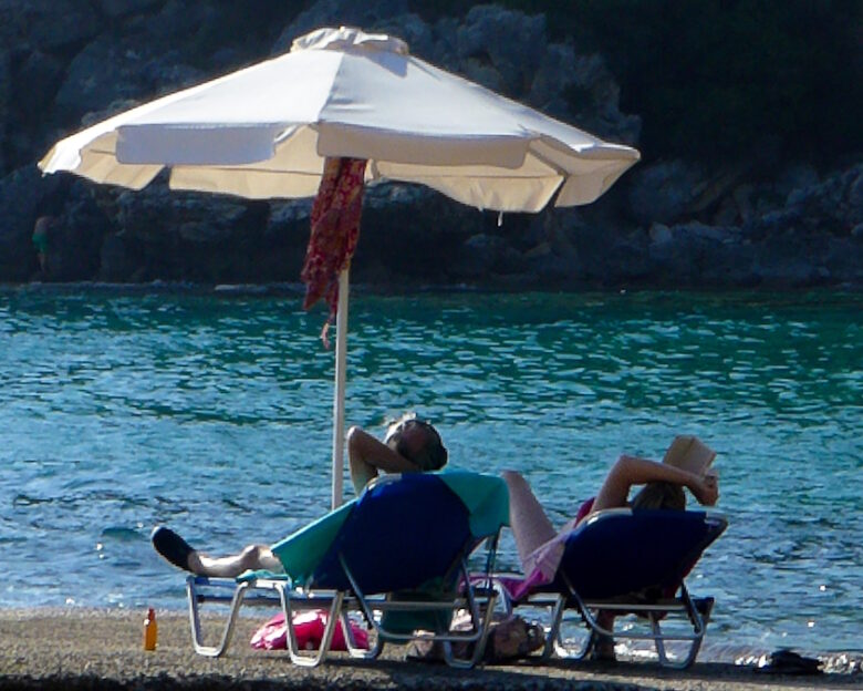 Καιρός Δεκαπενταύγουστου: Σε ποιες περιοχές θα βρέχει το τριήμερο – «Πέφτουν» θερμοκρασίες και μποφόρ
