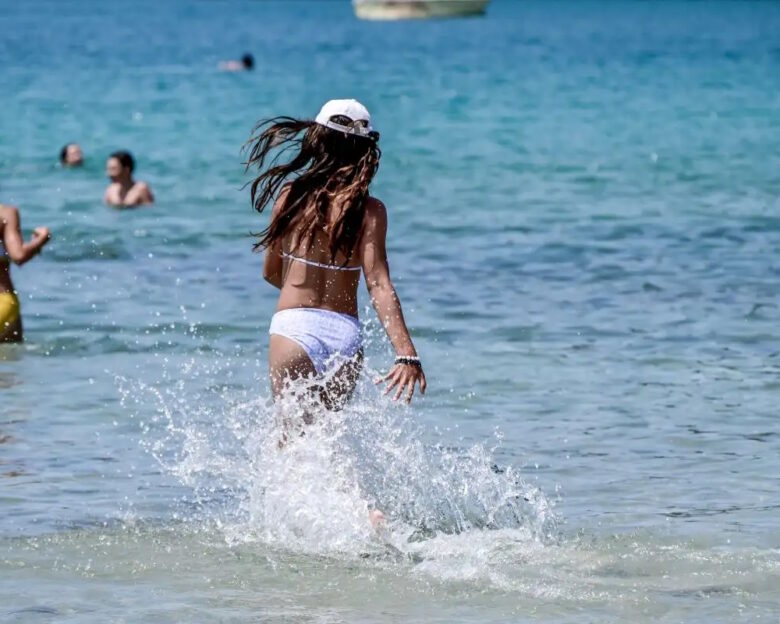 Καιρός αύριο: Η θερμοκρασία θα φτάσει έως τους 35 βαθμούς – Τοπικές βροχές στα ορεινά