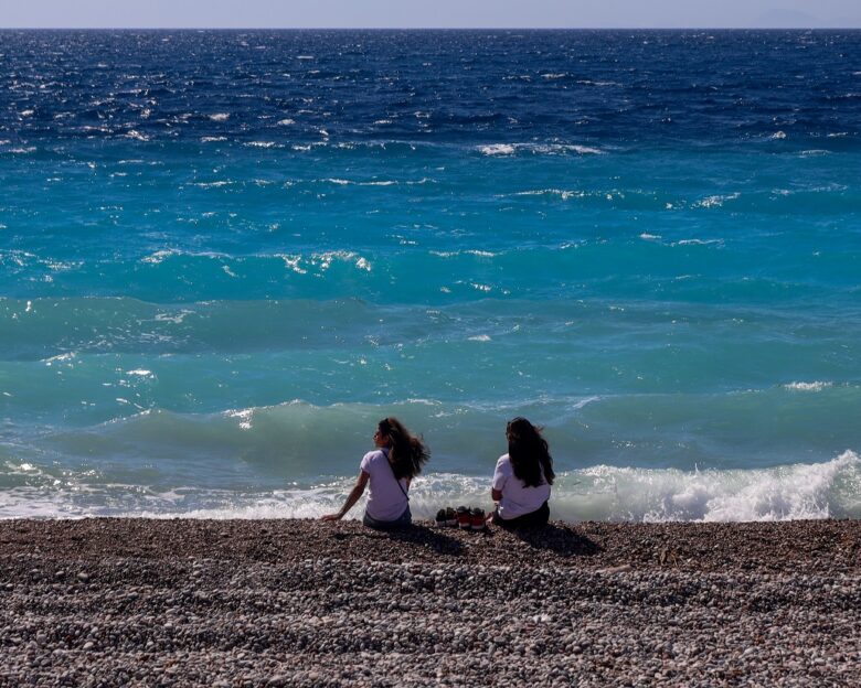 Καιρός αύριο: Ισχυρά μελτέμια στο Αιγαίο και 39αρια στα ηπειρωτικά