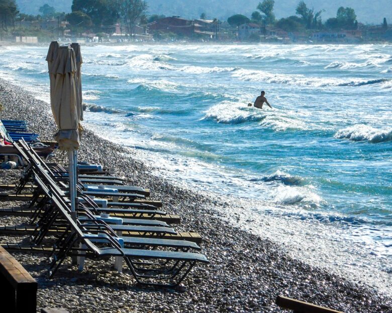 Καιρός αύριο: Πέφτουν οι άνεμοι και η θερμοκρασία